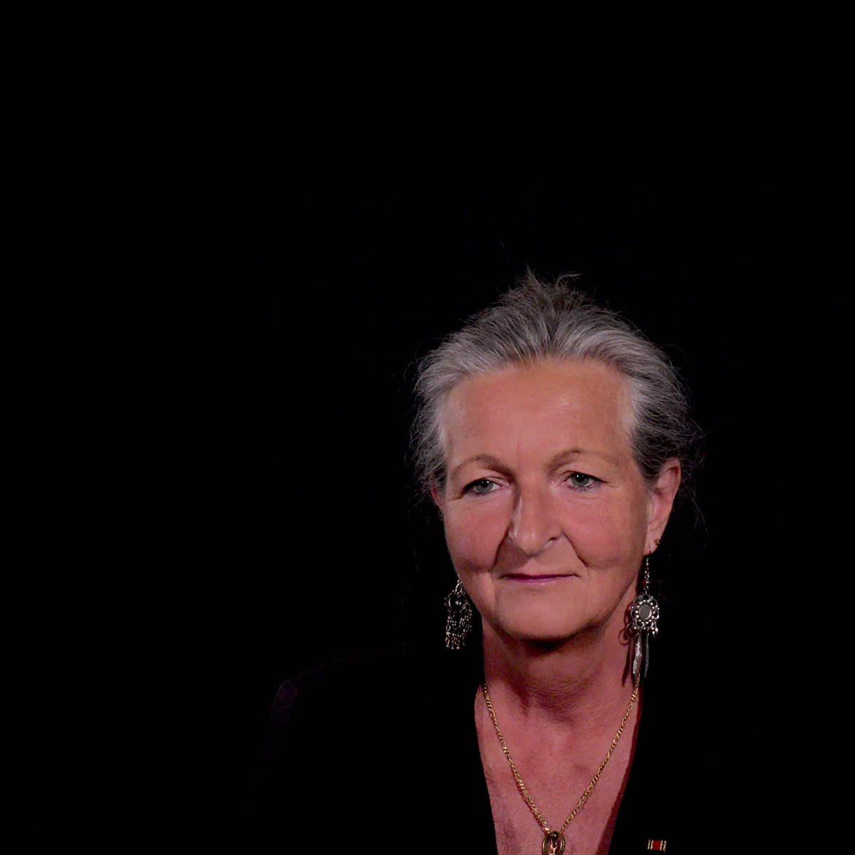 Porträt der Zeitzeugin Elke Schlegel